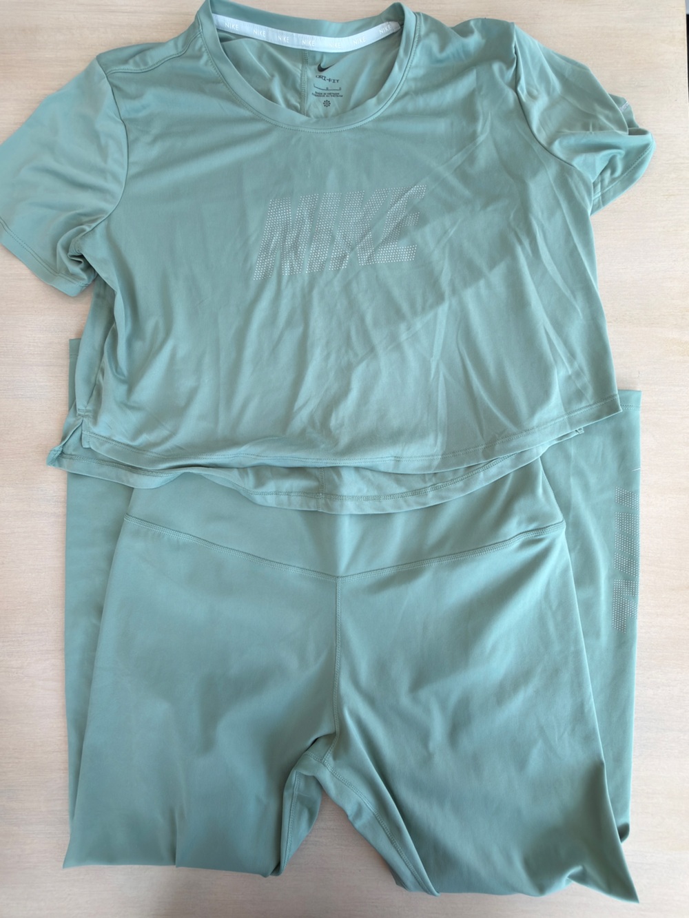 Nike Women's Sage Green Active Crop Top & Leggings Set - Size Large
